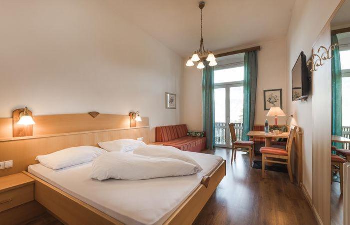 Angelica Hotel